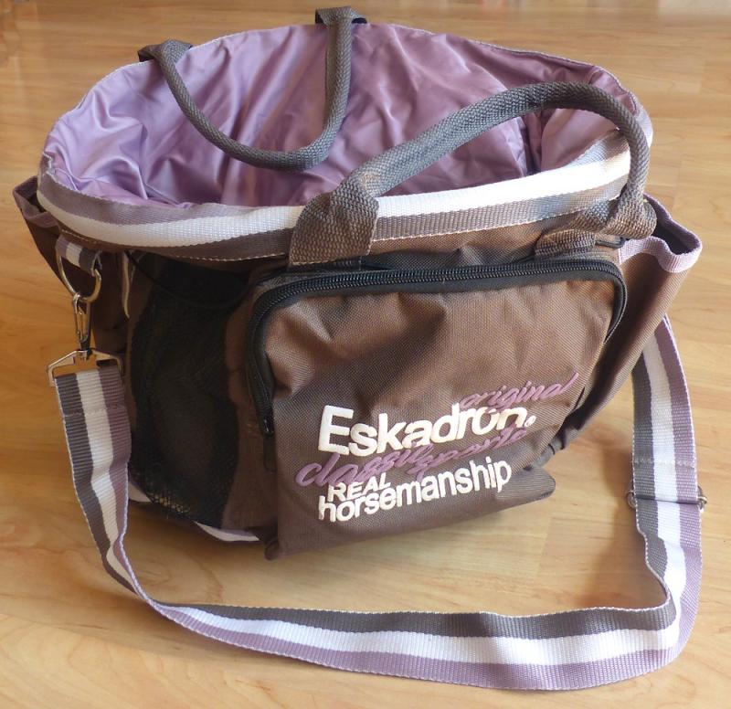 Eskadron Putztasche